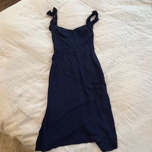 Reformation midi, sweetheart neckline and tie shoulders, size 4, navy